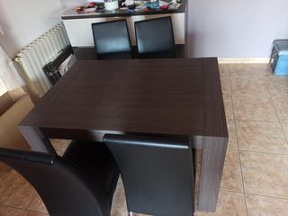 Mesa extensible + 4 sillas