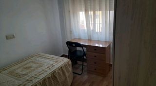 Alquiler habitación amueblada