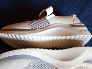 Zapatillas blancas mujer ortopédicas