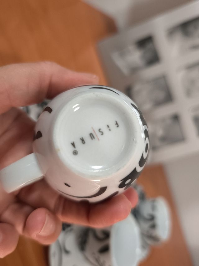 Juego café porcelana blanco-negro