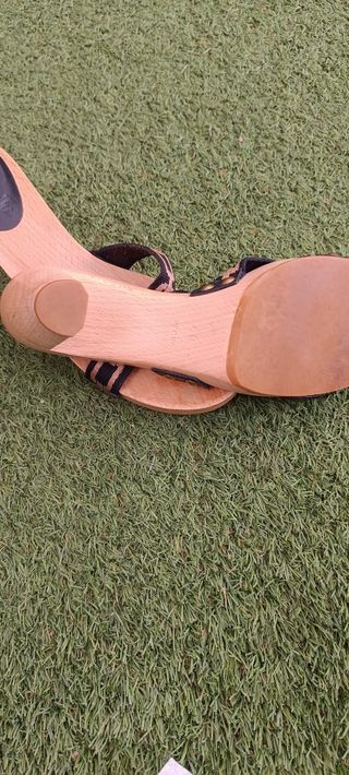 Zuecos Del Caballo - Madera