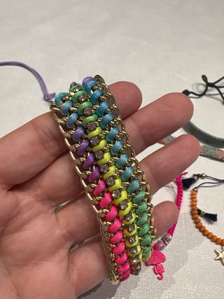 Pulseras multicolor