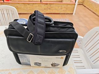 Maletín Targus portátil