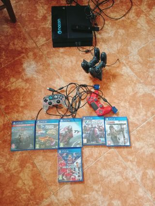 PS4 (PlayStation 4) + 4 mandos + Cámara + Juegos