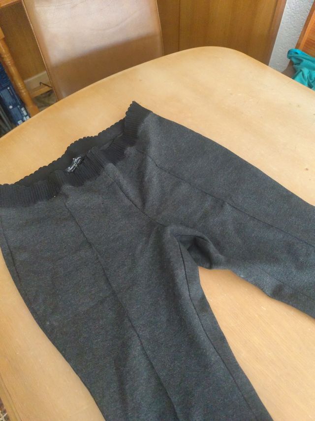 Pantalones grises mujer