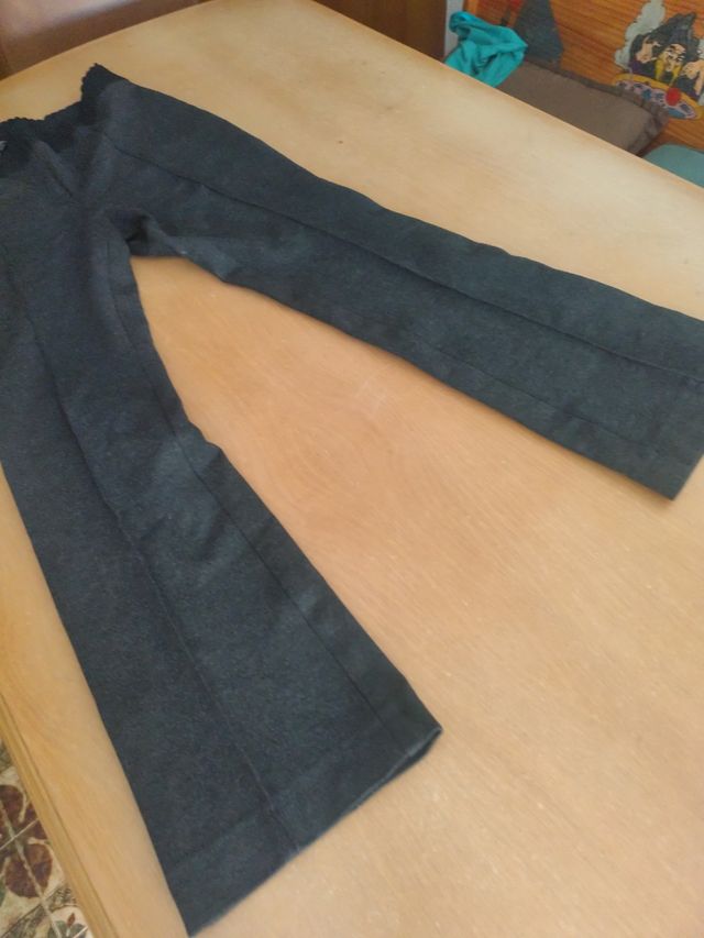 Pantalones grises mujer