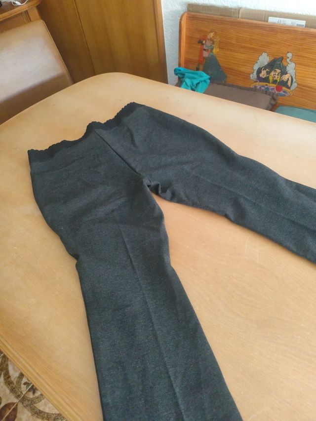 Pantalones grises mujer
