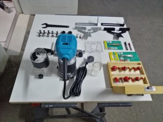Fresadora Contodos los Acsesorios + caja de fresa