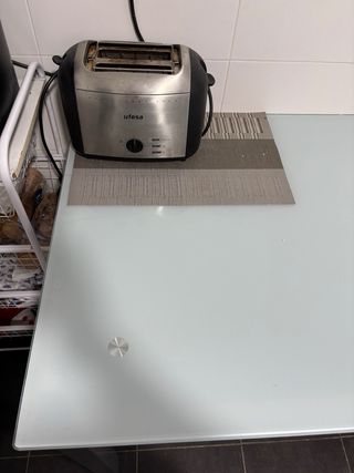 Mesa cristal gris moderna