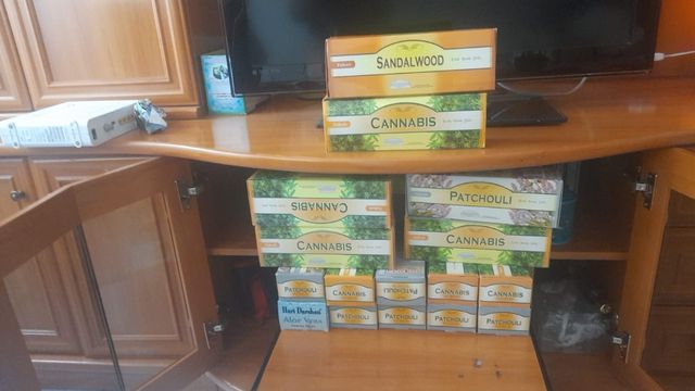 Incienso: Pachulí & Cannabis (17 cajas)