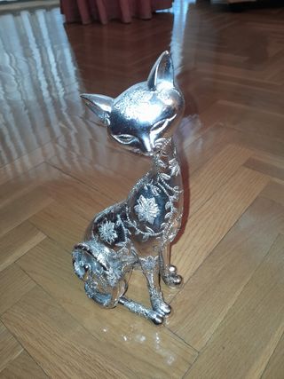 Gato decorativo metalico plateado