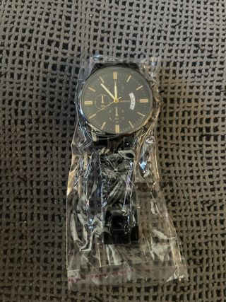 Reloj GENEVA negro y dorado