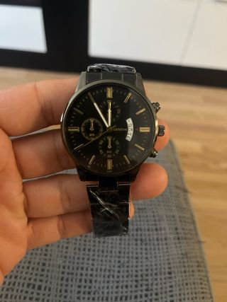 Reloj GENEVA negro y dorado