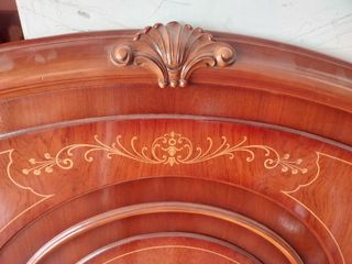 Cabecero clasico de madera torneada para cama 135.