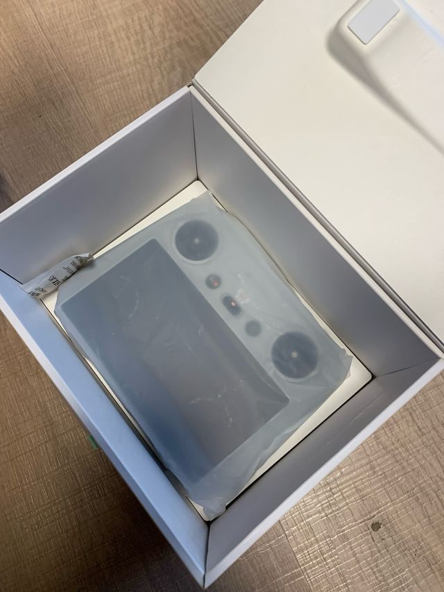 DJI Mini 3 (Nuevo) con RC con Pantalla integrada

