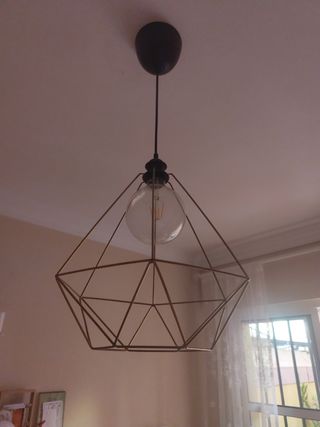 Lampara colgante Ikea dorada