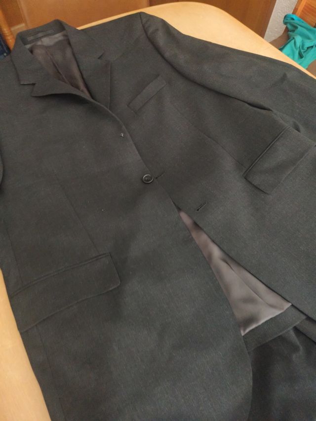 Traje negro hombre