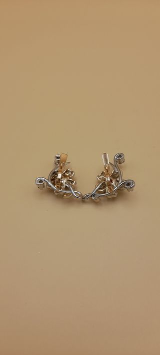 Pendientes de  oro 18kt con brillantes. 
