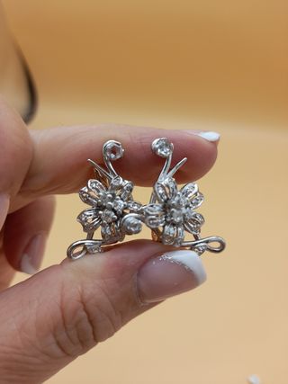 Pendientes de  oro 18kt con brillantes. 

