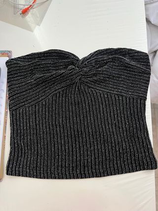Top negro c/lentejuelas