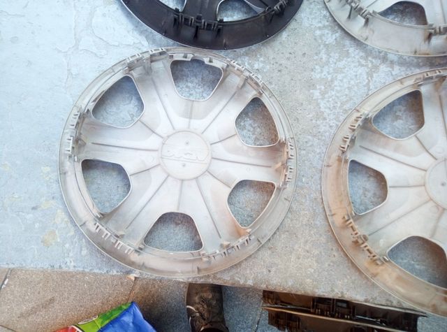 Tapacubos para dacia Sandero en llantas 15 pulgada