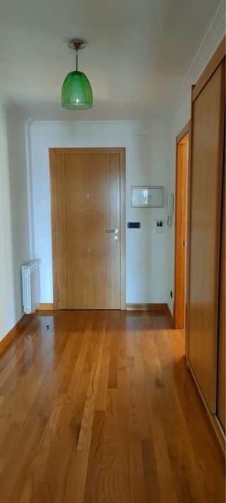 Vivienda en alquiler - Piso con ascensor muy nuevo