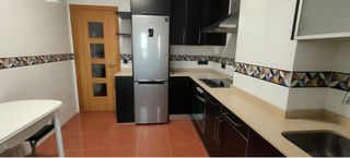 Vivienda en alquiler - Piso con ascensor muy nuevo