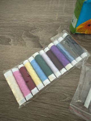 Mini Máquina de Costura Portátil