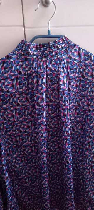 Blusa Sfera multicolor estampada