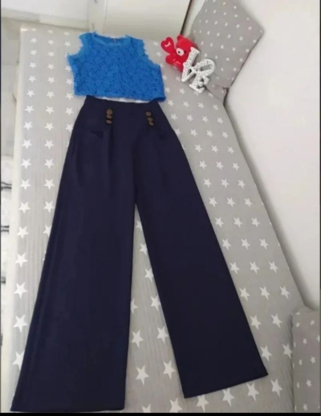 Conjunto top y pantalón azul
