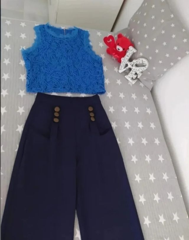 Conjunto top y pantalón azul