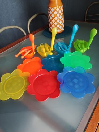 Set stoviglie bimbi Ikea colorate