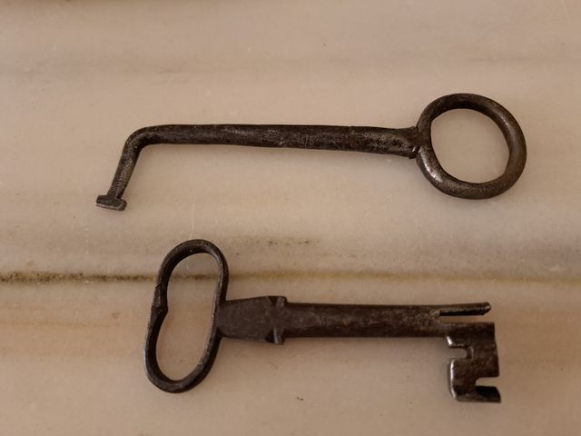 2 Llaves Antiguas de Metal