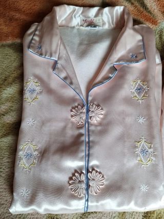 Pijama raso rosa - Talla 42. Sin estrenar