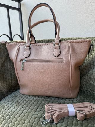 Borsa marroncino con borchie