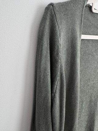 Chaqueta cárdigan larga verde oliva