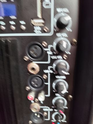 Altavoces Altavox 300w 12" Con juego luces