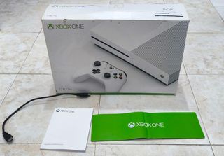 Xbox One S 1TB Blanca - Como nueva