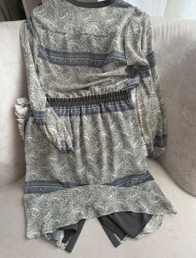 Abito boho chic beige e grigio