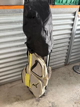 Bolsa golf Mizuno: ligera y práctica