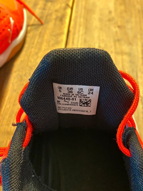 Zapatillas Puma Sala - Naranja/Rojo - 38