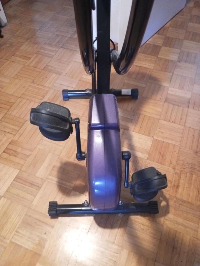 Bicicleta estática plegable