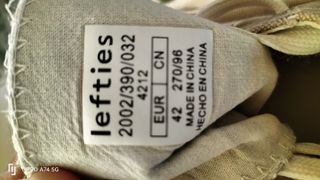 Chollo!!!nZapatillas Lefties negras talla 42.
NUEV