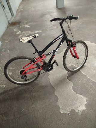 Bicicleta montaña 24" usada