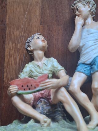 Figura 2 niños sandía porcelana