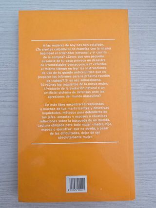 Cómo ser una mujer y no morir en el intento
