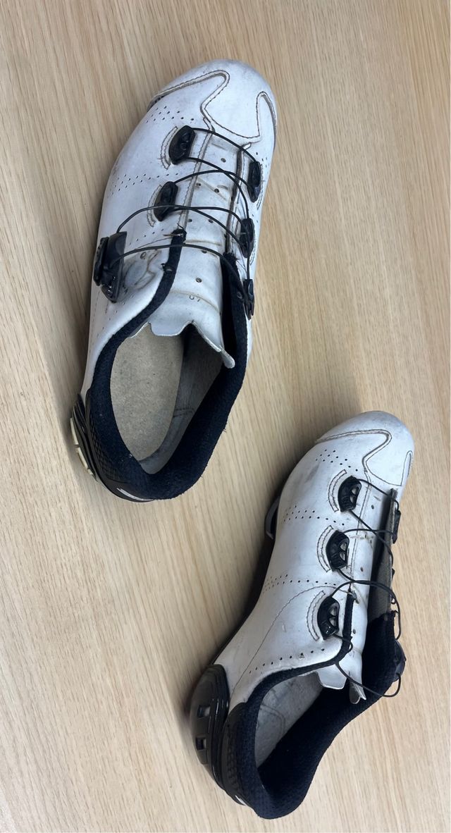 Sapatos de Estrada Sidi