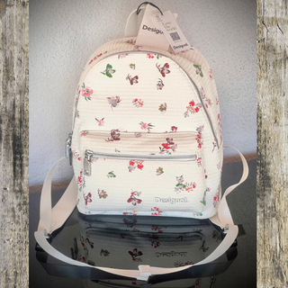 Mochila Desigual blanca estampada