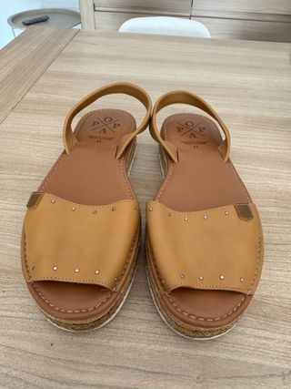 Cuñas Popa marrón, talla 41