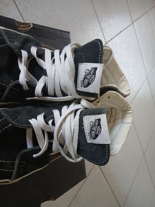 Vans Sk8-Hi Negras - Talla 38